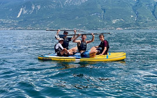 velisti_in_sup_a_campione_del_garda_-_1_1.jpeg