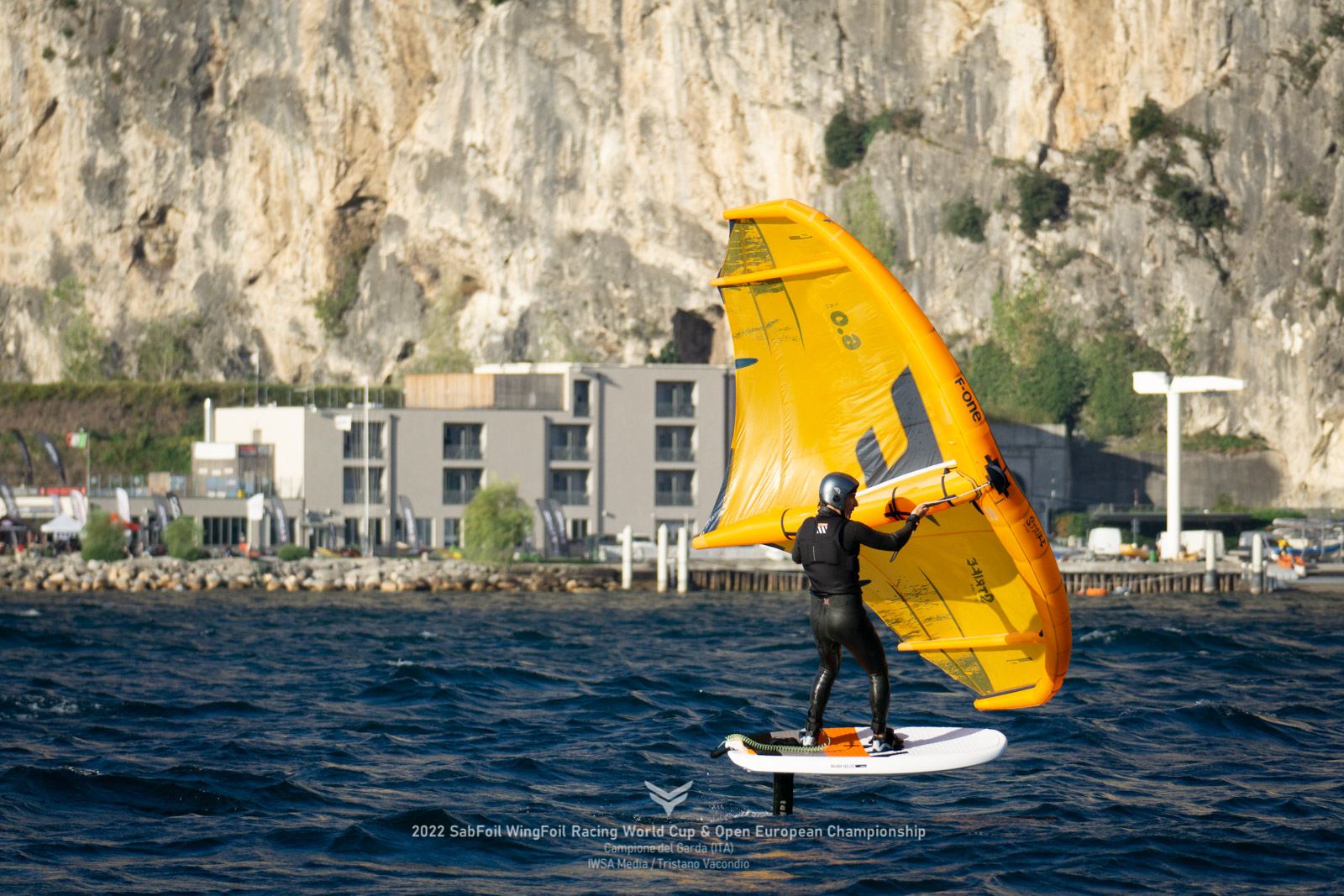 Wingfoil Racing FLYING SICILIAN CAPPUZZO WINS BOTH LONG DISTANCE RACES - Campione Univela