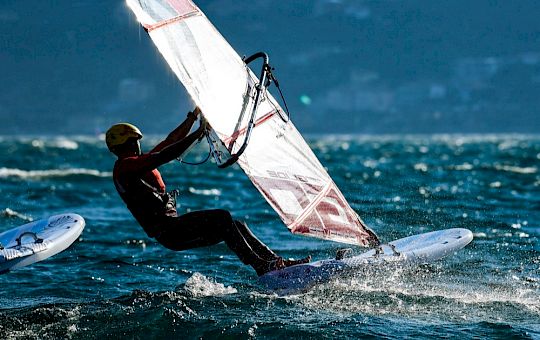 univela_iqfoil_worlds_2021_campione_del_garda_youth-7561.jpg