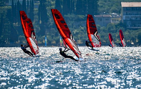 univela_iqfoil_worlds_2021_campione_del_garda_youth-9159.jpg