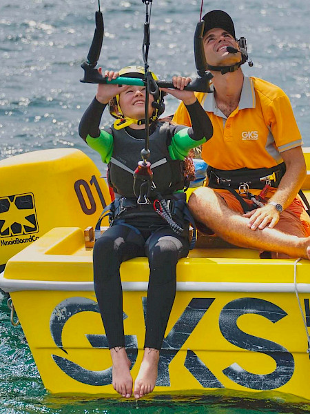 imparare_20il_20kitesurf_20_c3_a8_20un_20gioco_20da_20ragazzi_e2_80_a6_20se_20lo_20fai_20con_20chi_20ti_20segue_20passo_20do.jpg